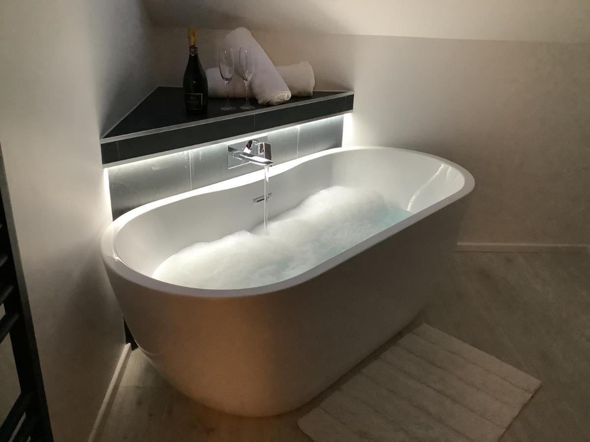 Little London Bed & Breakfast And Glamping Pod 호텔 아바크라프 외부 사진